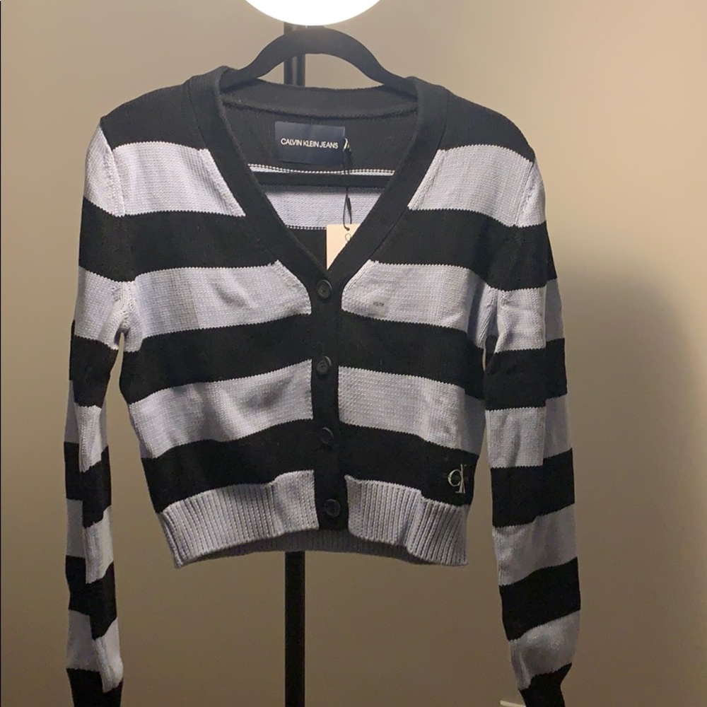 Calvin Klein cropped knitted cardigan sz (XS)